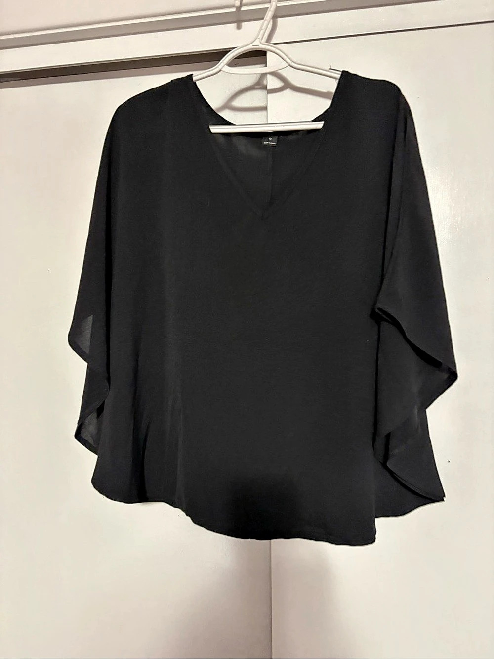 Black Tunic Top Size Medium Like New